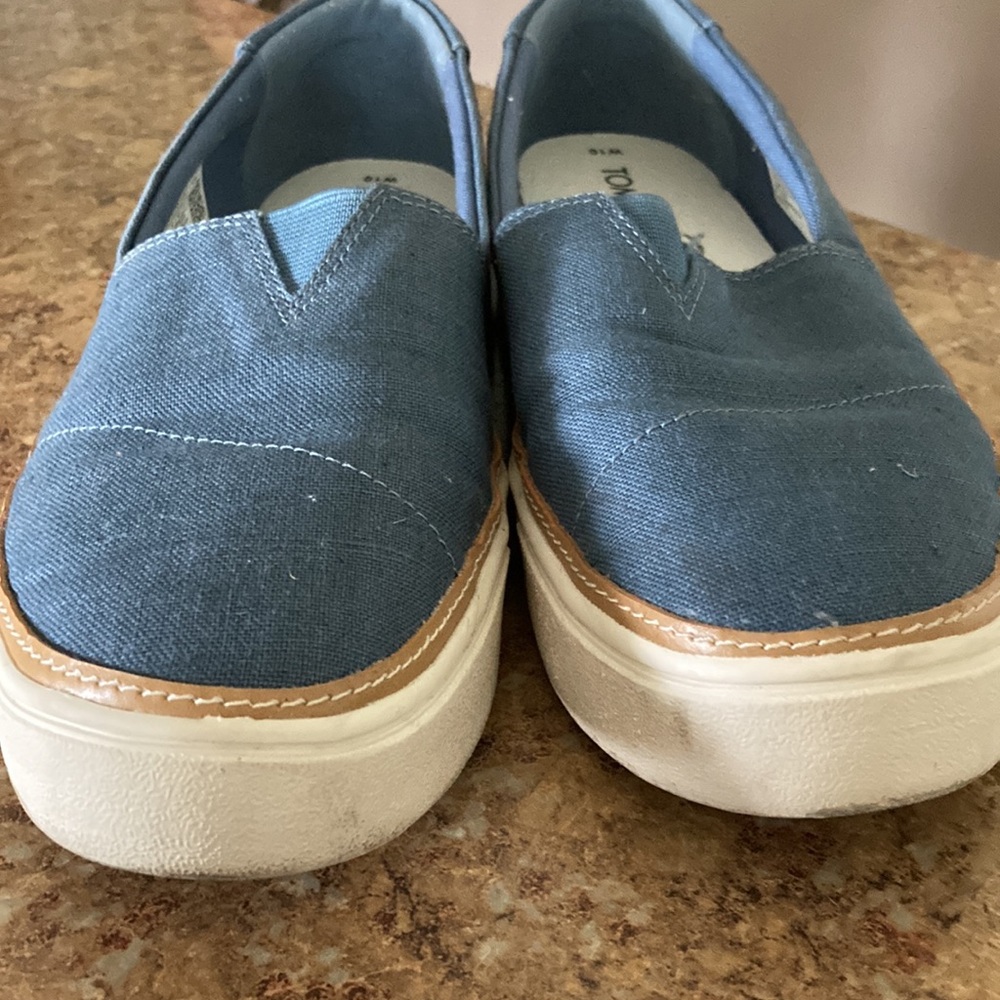 Toms Canvas Shoes View 6